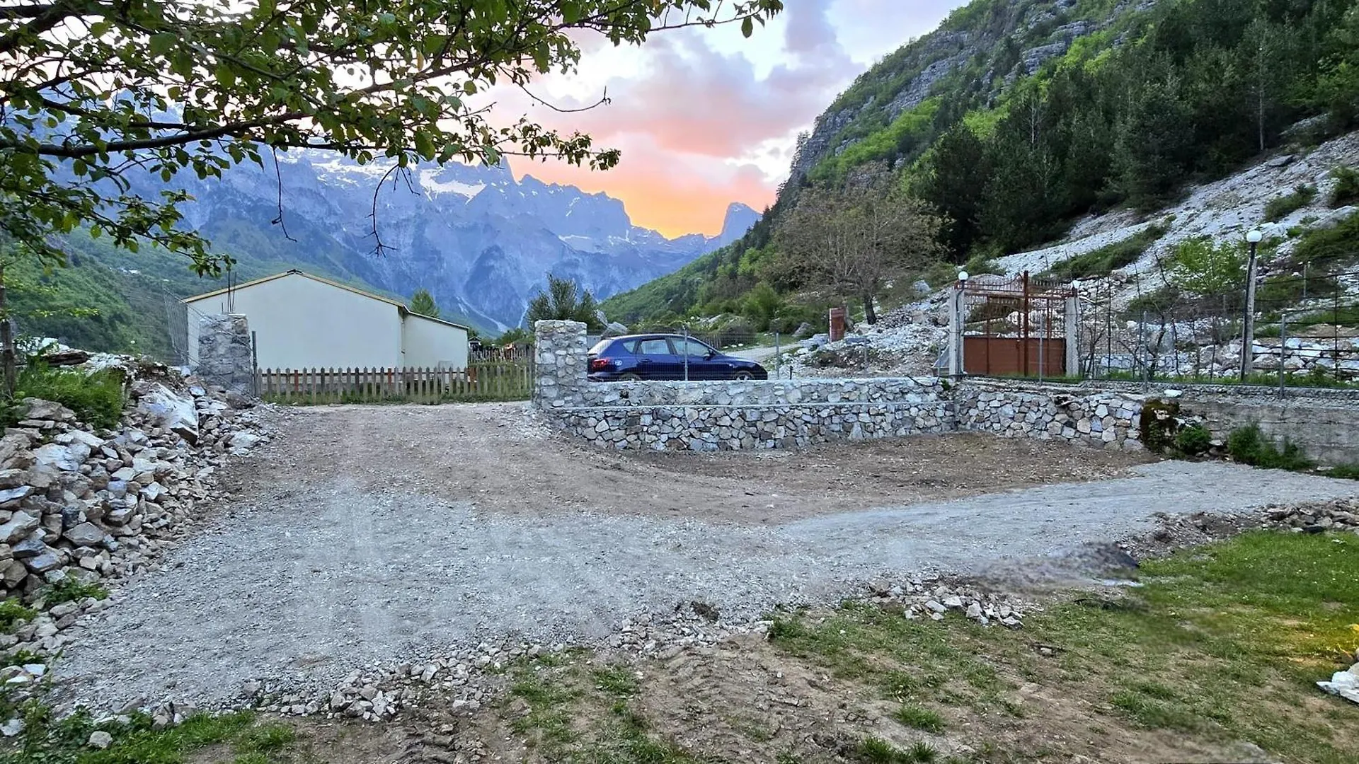 Thethi Sky Lodge House 2 0*, Theth Albania
